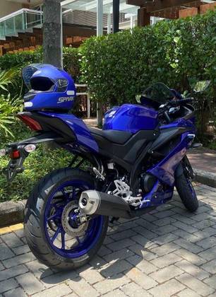 YAMAHA YZF R15 
